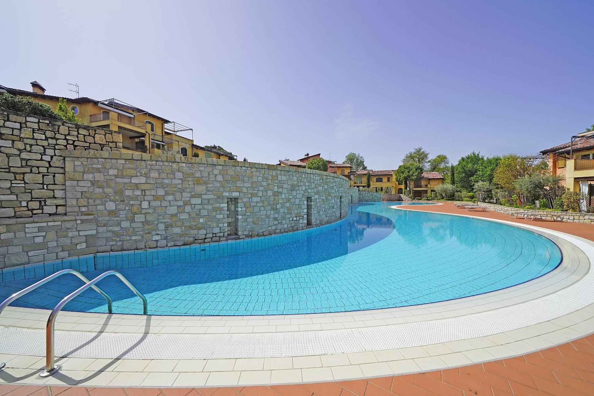 Borgo Del Torchio Apartments By Wonderful Italy Manerba del Garda Buitenkant foto