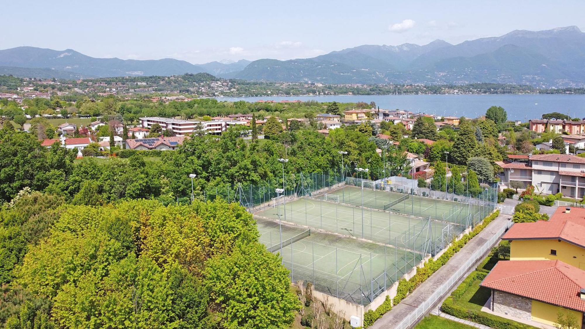 Borgo Del Torchio Apartments By Wonderful Italy Manerba del Garda Buitenkant foto