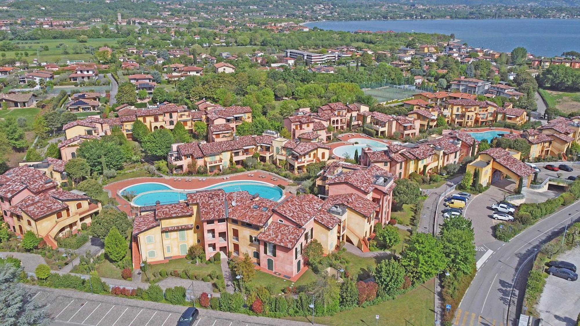 Borgo Del Torchio Apartments By Wonderful Italy Manerba del Garda Buitenkant foto